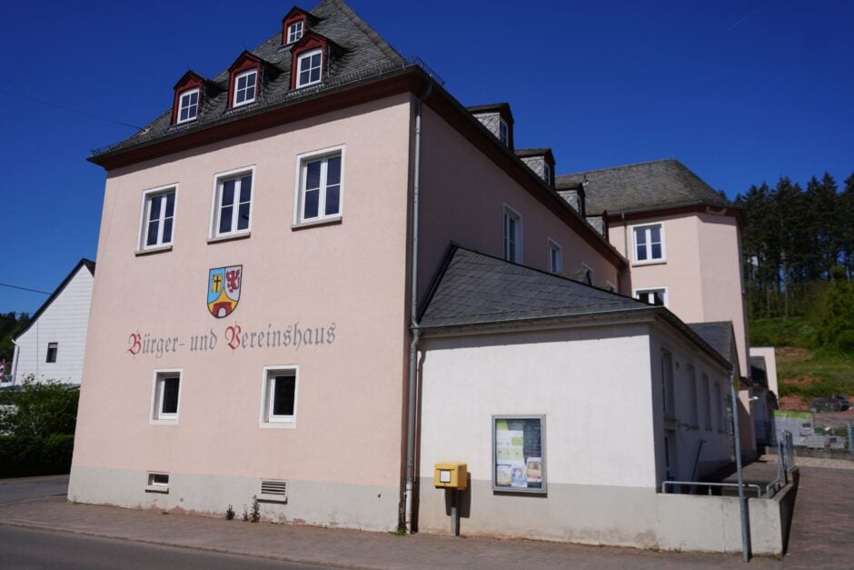 Bürger- und Vereinshaus in Föhren.