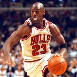 Als Vereinsspieler war Michael Jordan lange für die Chicago Bulls aktiv. Foto: Gianni Congiu/dpa.