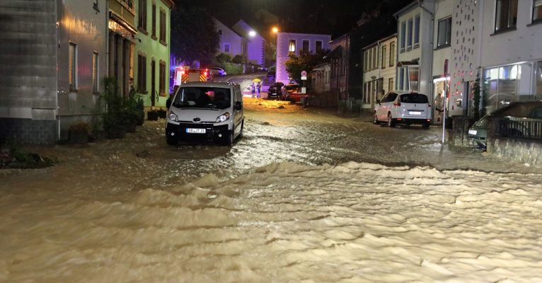 Zahlreiche Gemeinden im Saarland wurden erst vergangenen Monat stark vom Unwetter getroffen. Teile von Gemeinden wie hier in Bliesransbach wurden überschwemmt. Foto: BeckerBredel.