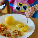 Insgesamt sieben Kindertagesstätten in Saarbrücken sind betroffen. Symbolfoto: dpa-Bildfunk/Jens Büttner