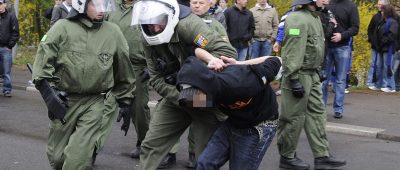 Fan-Krawalle bei der Begegnung 1. FCS und 1.FCH haben beinahe Tradition. Archivfoto von 2008: Becker & Bredel