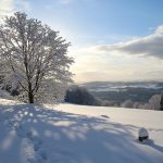 Der Schaumberg liegt unter einer glänzenden Schneedecke/ Foto: pixabay