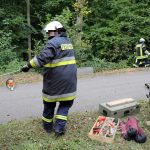 Das Fahrzeug landete auf der L157 in einem Graben. Symbolfoto: BeckerBredel