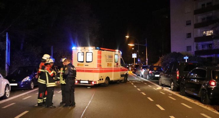 In Saarbrücken verursachte ein betrunkener Autofahrer mehrere Unfälle. Symbolfoto: BeckerBredel
