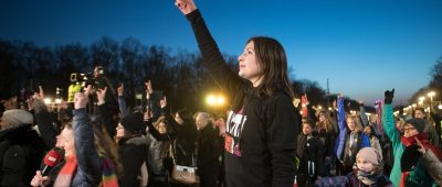 Bei dem Tanz-Flashmob soll ein Zeichen gegen Gewalt an Frauen gesetzt werden - auch im Saarland. Foto (Berlin): Paul Zinken /dpa-Bildfunk