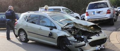 In Merzig-Hilbringen kam es am heutigen Freitag (22. Februar 2019) zu einem schweren Verkehrsunfall, bei dem mehrere Menschen verletzt wurden. Foto: Becker&Bredel