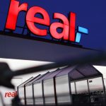 Der Konzern „Metro“ trennt sich von der Supermarkt-Kette „Real“. Foto: Oliver Berg/dpa-Bildfunk