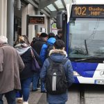 Für Saarbahn und Busse im Saarland müssen die Fahrgäste wohl weiterhin Tarife zahlen. Foto: BeckerBredel