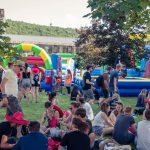 Live-Musik, Beerpong und eine riesige Hüpfburg erwarten euch beim Campusfestival an der Uni Saarbrücken. Foto: Andreas Noll/SOL.DE