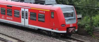 Der 32-Jährige fuhr unbemerkt auf dem Kupplungskopf der Regionalbahn mit. Archivfoto: BeckerBredel