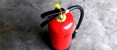 Der Brand konnte von einem Nachbarn mit dem Feuerlöscher gelöscht werden. Symbolfoto: Pixabay