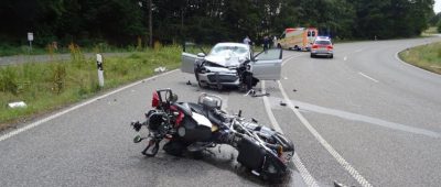 Der Motorradfahrer aus dem Saarland prallte frontal mit einem Hyundai zusammen und starb noch an der Unfallstelle. Foto: Polizei.