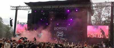 Am Freitag spielten auf dem Rocco del Schlacko Festival unter anderem die Donots. Die Bilder vom Festival. Foto: Nadine Bickelmann/SOL.DE