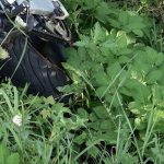 Der Motorradfahrer und sein Kraftrad kamen in einem angrenzenden Wiesengelände in die sogenannte „Unfallendlage“, berichtet die Polizei. Symbolfoto: BeckerBredel