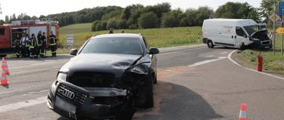 An dieser Kreuzung bei Heusweiler stießen beide Fahrzeuge zusammen. Vermutlich nahm die 18-Jährige dem Transporter-Fahrer die Vorfahrt. Foto: Brandon Lee Posse