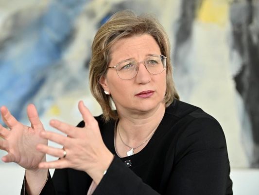 Die stellvertretende saarländische Ministerpräsidentin Anke Rehlinger (SPD). Foto: Harald Tittel/Archivbild