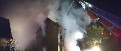 Bei dem Brand in einem Wohnhaus in Sulzbach wurden zwei Menschen verletzt. Foto: BeckerBredel