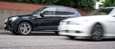 Großrosseln - Die Fahrerin achtete beim Ausparken nicht auf den Wagen des 22-Jährigen und verursachte so einen Unfall. Foto: Sina Schuldt/dpa-Bildfunk