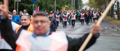 Seit dem 24. September streiken im Saarland hunderte Busfahrer. Archivfoto: Oliver Dietze/dpa-Bildfunk.