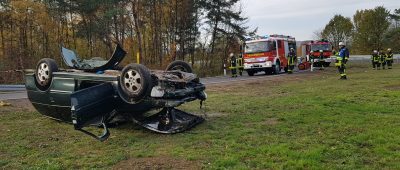 Ein Wagen überschlug sich am Samstag auf der A6 bei St. Ingbert. Foto: Frank Hoffmann/Feuerwehr St. Ingbert