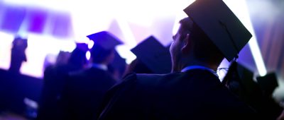 Fast ein Drittel der Studienanfänger im Saarland entschied sich für ein duales Studium. Symbolfoto: Daniel Naupold/dpa-Bildfunk