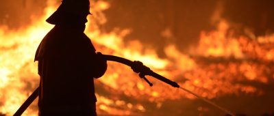 Bei dem Feuer in Folschweiler kamen zwei Kinder ums Leben. Symbolfoto: dpa-Bildfunk/Dominique Leppin