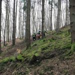 Die Feuerwehr musste die schwer verletzte Frau und ihre Tochter von dem Steilhang retten. Symbolfoto: Feuerwehr Plettenberg