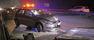 Die Autobahn musste nach dem Unfall gesperrt werden. Foto: BeckerBredel