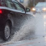 Das Wetter im Saarland zeigt sich am Wochenende stürmisch und nass. Symbolfoto: Julian Stratenschulte/dpa-Bildfunk