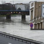 Noch immer ist der Saar-Pegel erhöht. Hier zu sehen: Die Saar an der Stadtautobahn in Saarbrücken. Fotos: BeckerBredel