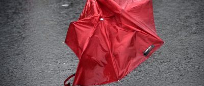 Der Deutsche Wetterdienst warnt vor Sturmböen im Saarland. Symbolfoto: dpa-Bildfunk/Uwe Zucchi