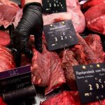 Jost will unter anderem eine Steuererhöhung auf Fleisch prüfen lassen. Symbolfoto: dpa-Bildfunk/Sina Schuldt