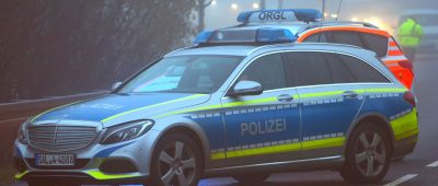 Die Polizei sucht aktuell nach dem flüchtigen Autofahrer. Symbolfoto: BeckerBredel