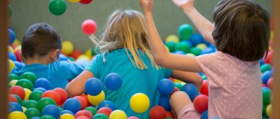 In Völklingen werden rund fünf Millionen in den Aus- und Umbau der Kindertagesstätten investiert. Symbolfoto:  Friso Gentsch/dpa -Bildfunk