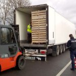 Auf einem Parkplatz in Waldmohr wurde in einem Laster ein Flüchtling entdeckt. Symbolfoto: Andy Eberlein/dpa-Bildfunk