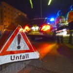 In Völklingen-Lauterbach hat ein stark betrunkener Mann am Samstagabend (08.02.2020) einen Unfall gebaut, während der seine sechsjährige Tochter im Auto hatte. Symbolfoto: Patrick Seeger/dpa