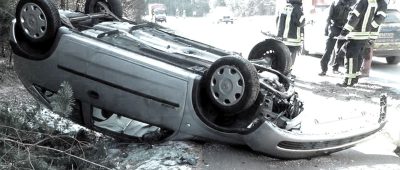 Am gestrigen Samstagabend (8. Februar 2020) kam es auf der L141 bei Illingen-Welschbach zu einem Verkehrsunfall, bei dem ein "Opel Corsa" überschlug. Symbolfoto: Polizei