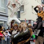 Wie hier in Saarbrücken-Burbach wurde auf zahlreichen Rosenmontagsumzügen im Saarland gefeiert. Foto: BeckerBredel