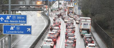 Vergleichsweise standen die Autofahrer im Saarland 2019 wenig im Stau. Symbolfoto: BeckerBredel