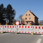 Viele kleine Grenzübergänge im Saarland wie dieser in Perl-Nennig sind zurzeit geschlossen. Pendler müssen Umwege fahren, um zu offenen Übergängen zu kommen. Foto: BeckerBredel