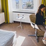 Wer lieber nicht im Home-Office arbeiten will, kann die Zimmer des Saarbrücker Hotels Am Triller nutzen. Foto: Hotel am Triller