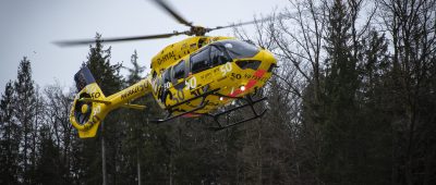 An seinen schweren Verletzungen ist ein 71-Jähriger nach einem Unfall am Freitag jetzt gestorben. Symbolfoto: obs/ADAC SE/ADAC Luftrettung/G. Muschalla