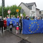 Menschen im Saarland demonstrierten unter anderem friedlich für eine gemeinsame Linie in der Europäischen Union. Foto: BeckerBredel