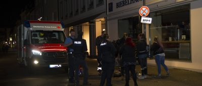 Am Samstag kontrollierte die Polizei in Saarlouis die Einhaltung der Corona-Regeln. Archivtoto: BeckerBredel