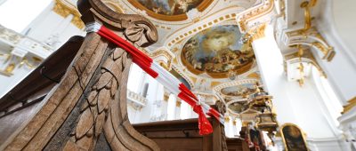 Im Bistum Trier seien Feiern der Erstkommunion derzeit nur in kleinen Gruppen in Gottesdiensten möglich. Symbolfoto: dpa-Bildfunk/Felix Kästle