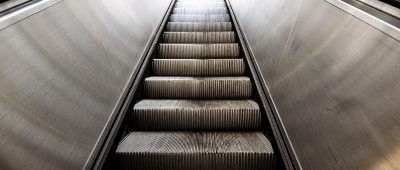 Die Frau stürzte auf der Rolltreppe. Symbolfoto: Pixabay