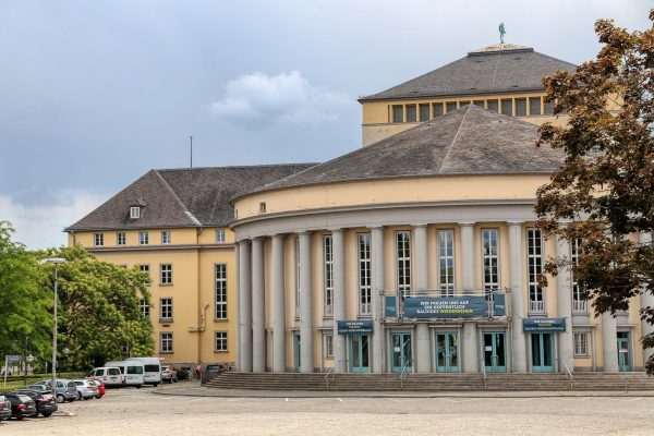 Ab September finden im Saarländischen Staatstheater Saarbrücken wieder Aufführungen statt. Foto: Pixabay