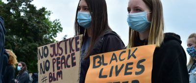 Gegen Rassismus wollen dieses Wochenende wieder Menschen in Saarbrücken protestieren. Archivfoto: BeckerBredel