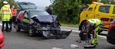 Ein Autofahrer entfernte sich unerlaubt von diesem Unfallort. Foto: BeckerBredel