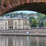 Die Landesregierung wird für den Betrieb des Ankerzentrums in Lebach kritisiert, die Stadt Saarbrücken für fehlende Klimaschutzmaßnahmen. Symbolfoto: Pixabay